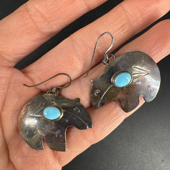 Native American Earrings Sterling Silver Bear Shaped Turquoise Stamped H. Wood - Picture 2 of 12